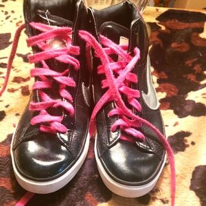 Women nike blazer shoes